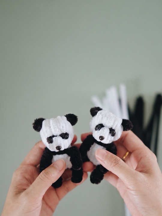 Pipe cleaner pandas